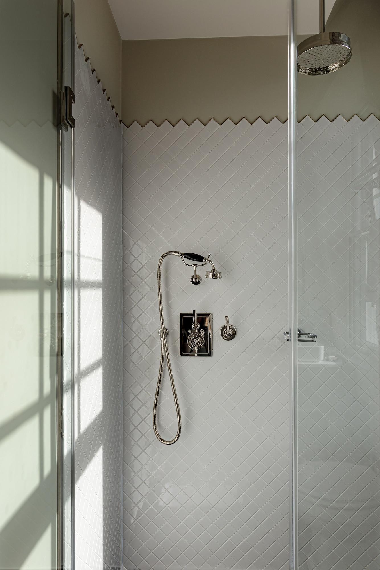 Henrietta Experimental Hotel Лондон Екстериор снимка