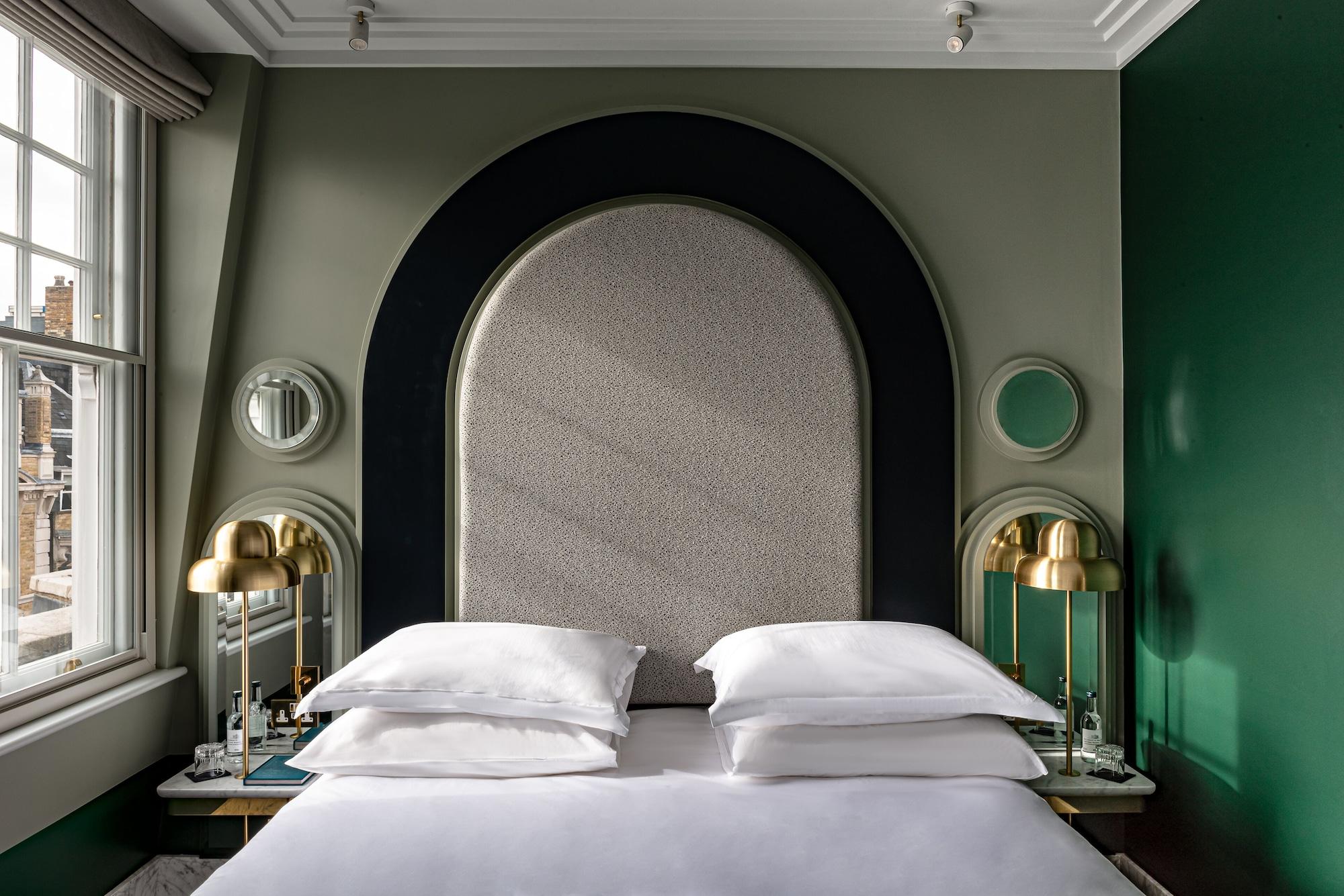 Henrietta Experimental Hotel Лондон Екстериор снимка