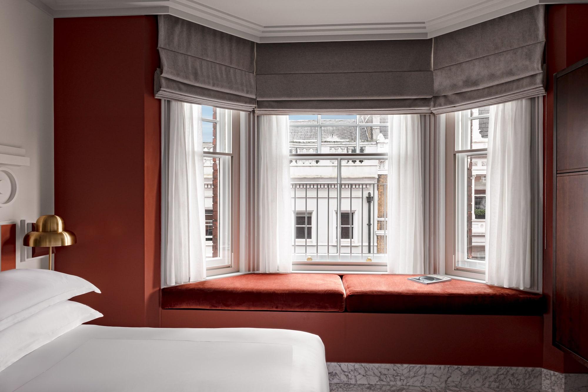 Henrietta Experimental Hotel Лондон Екстериор снимка