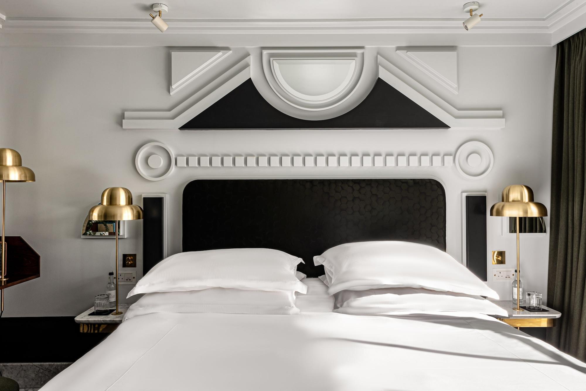 Henrietta Experimental Hotel Лондон Екстериор снимка