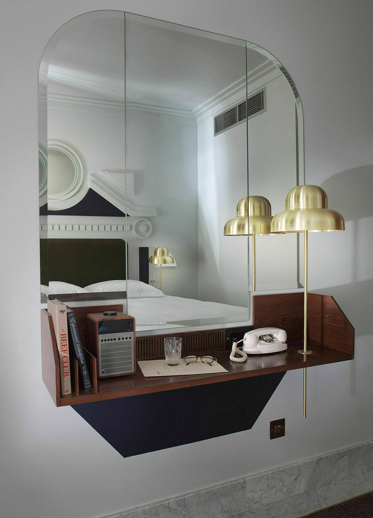 Henrietta Experimental Hotel Лондон Екстериор снимка