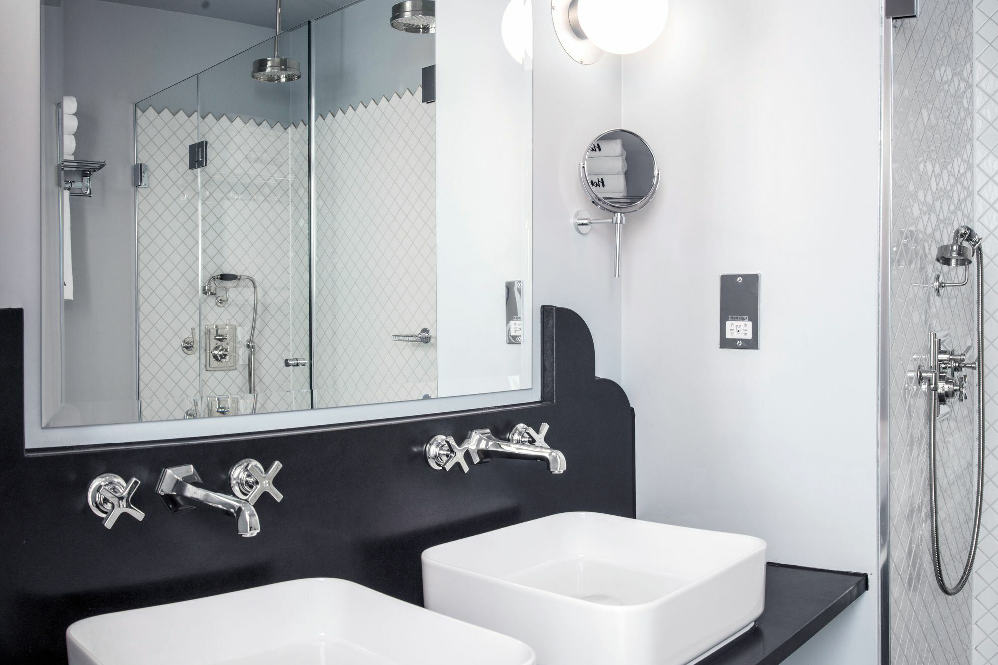 Henrietta Experimental Hotel Лондон Екстериор снимка